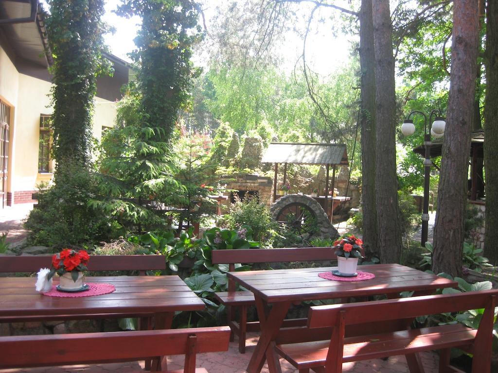 拉多姆 方塔兹亚 - 餐厅和宾馆酒店 外观 照片